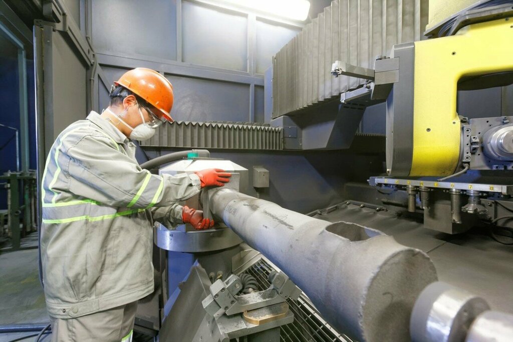 Metal rolling Vesuvius Fz, Ras al‑Khaimah, photo