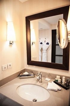 Фото Radisson Blu Hotel, Paris-Boulogne