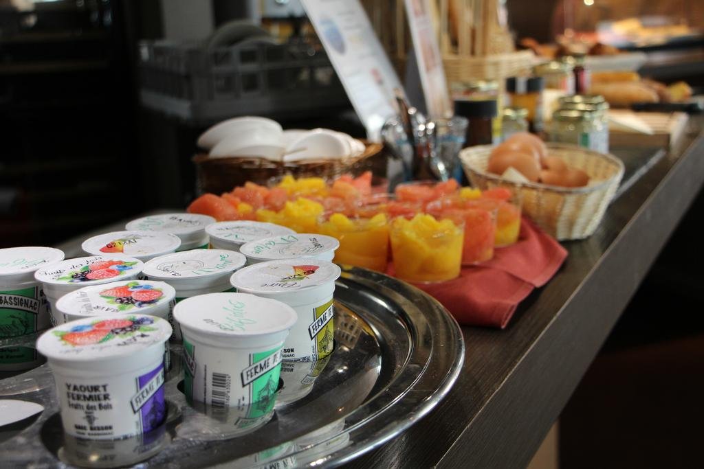 Фото Hotel Kyriad Vichy