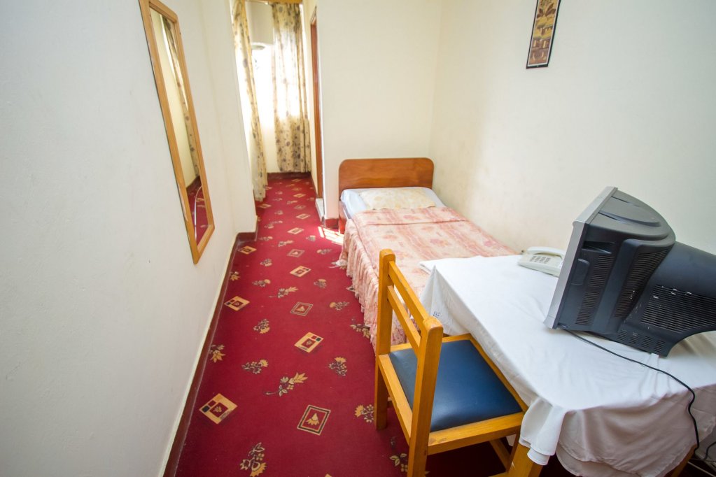 Фото Chez Johnson Muyenga