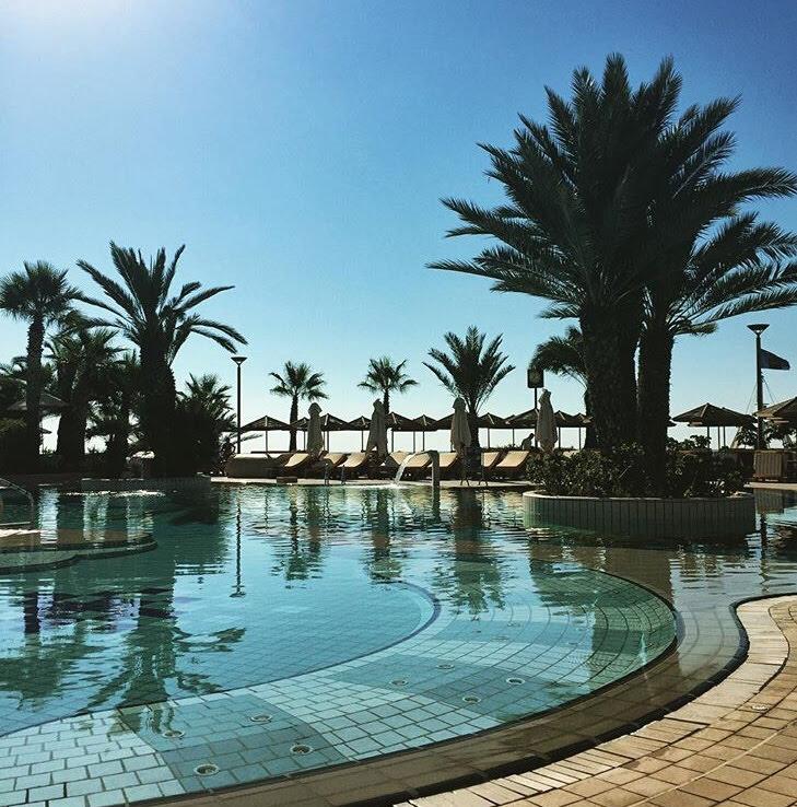 Фото Four Seasons Hotel