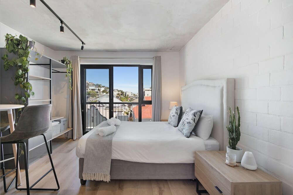 Фото The Ivory 208