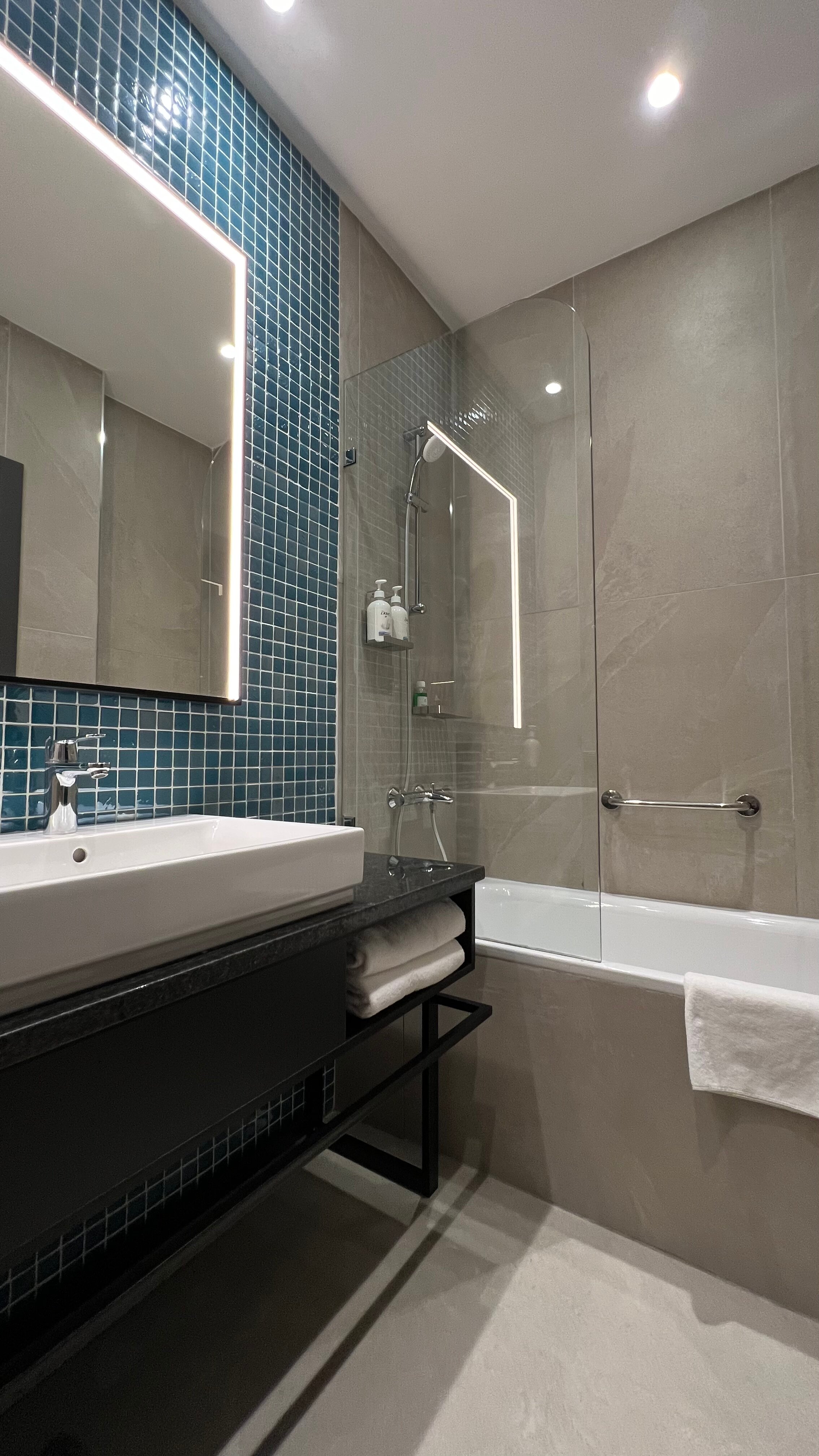 Фото Holiday Inn Tashkent City