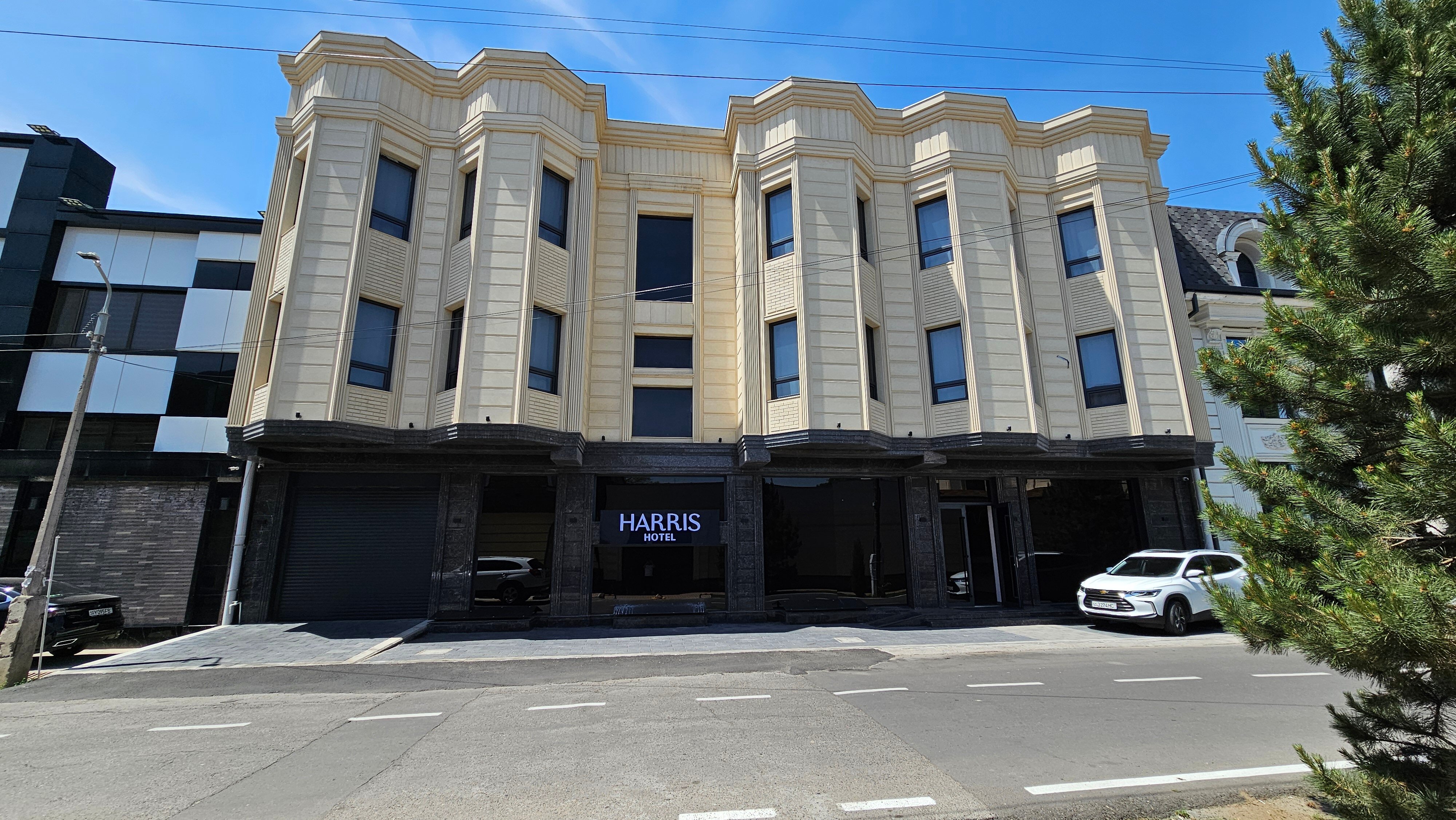 Фото отеля 2