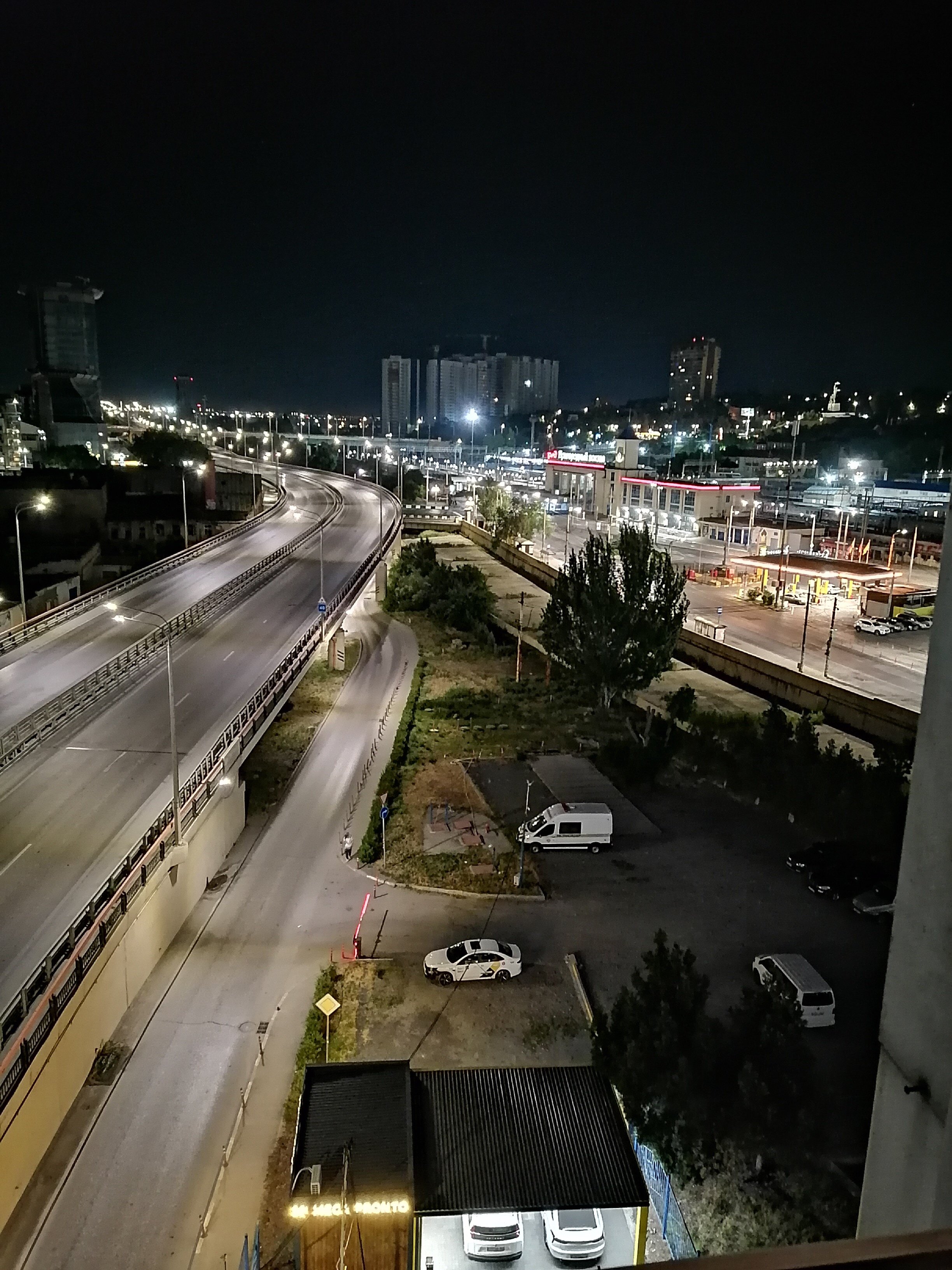 Фото Премьер Ростов