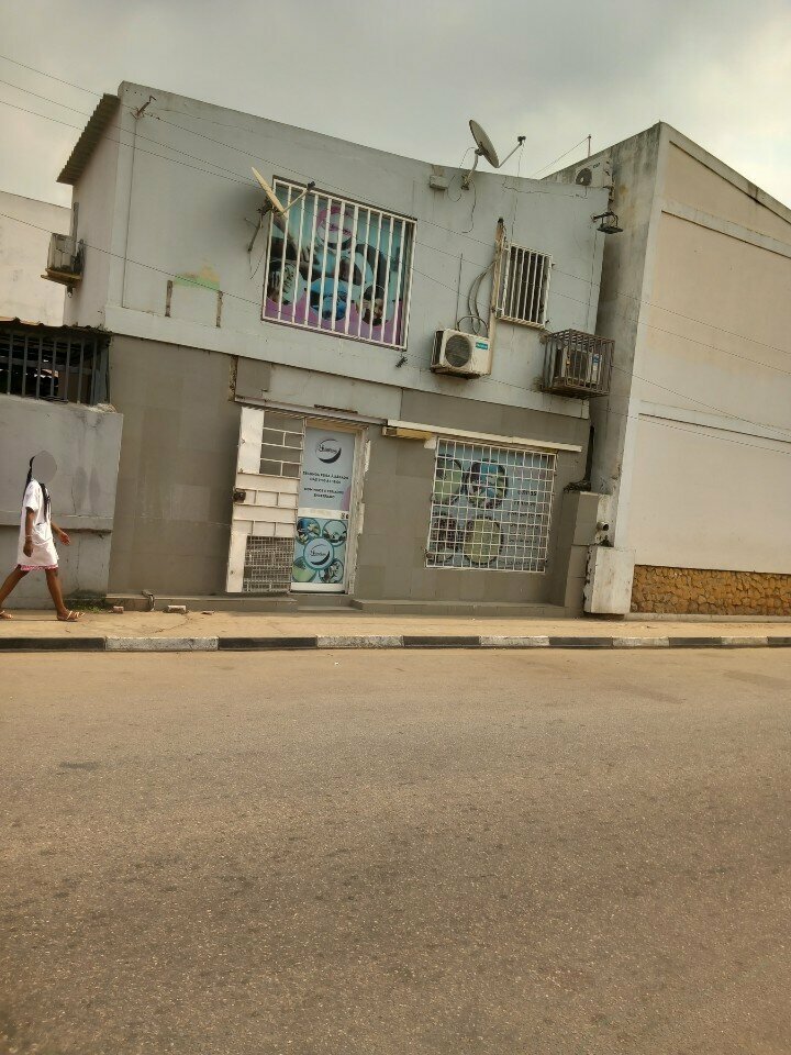 Beauty salon Sertania, Loanda, photo