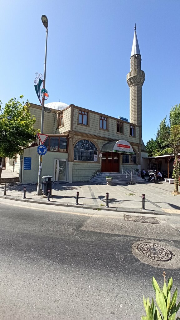 Mosque Refah Mosque, Istanbul, photo