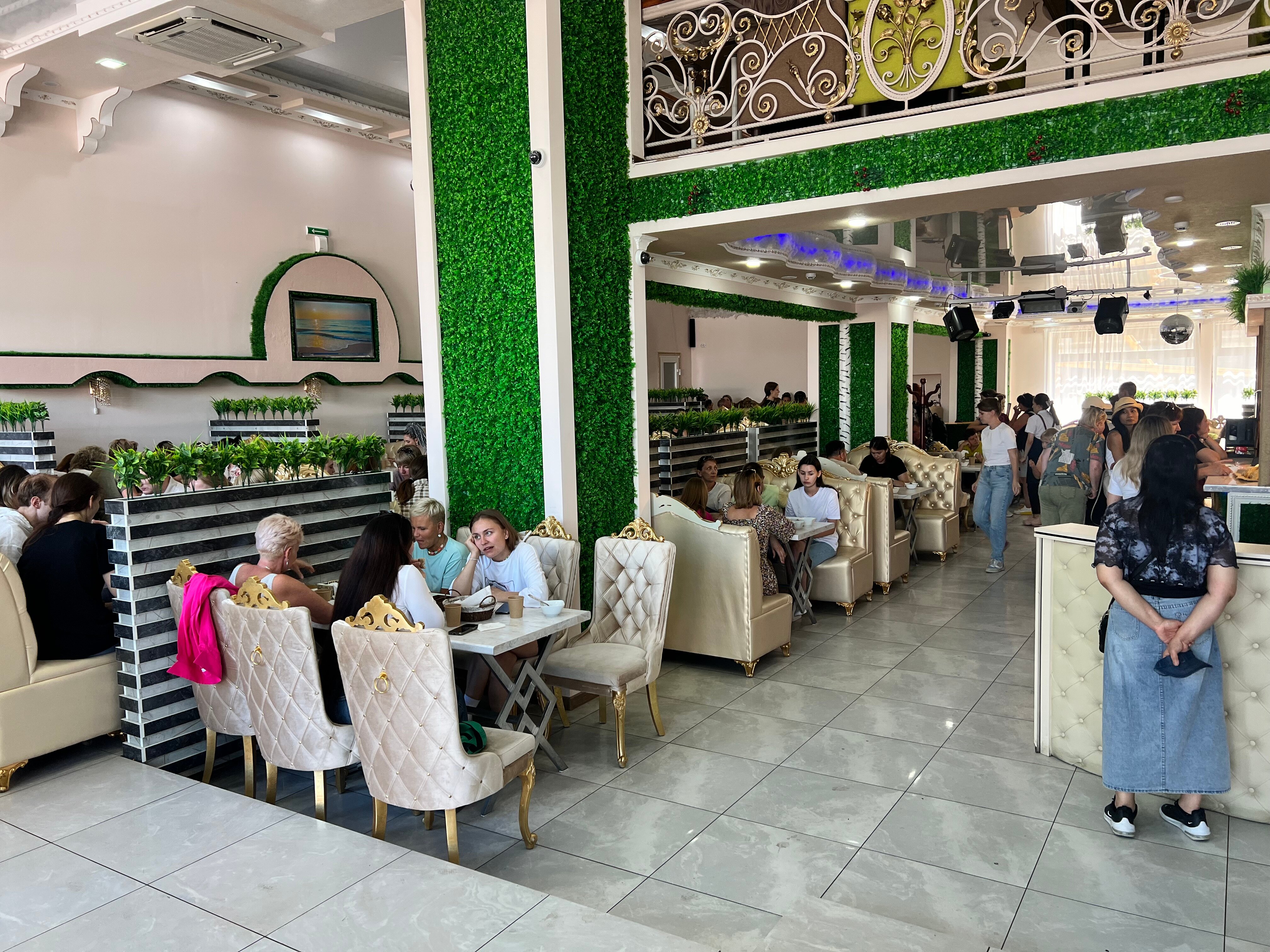 Фото Golden Rose