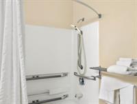 Фото Super 8 by Wyndham Dunbar/Charleston Area