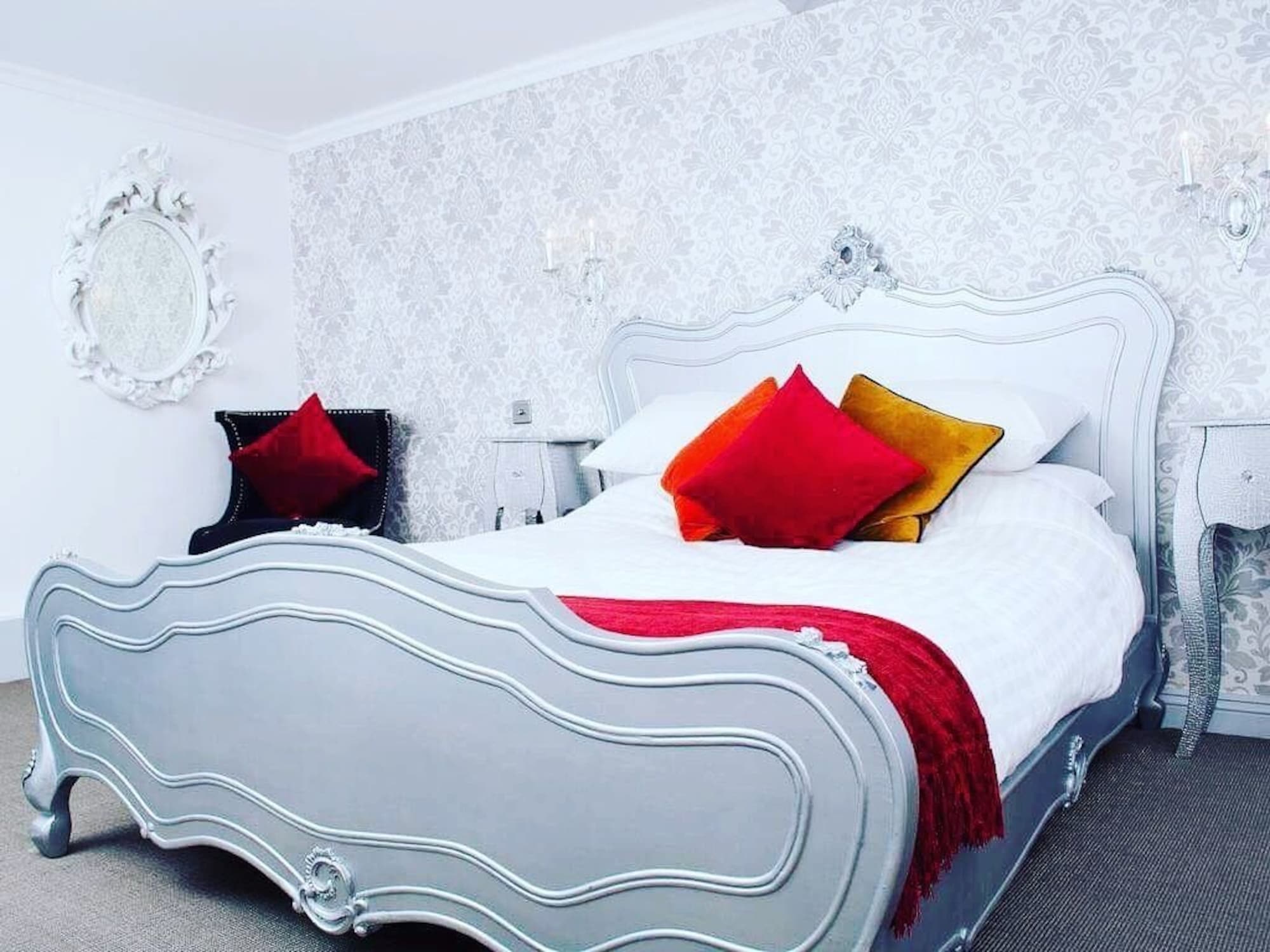 Фото The Loopy Shrew