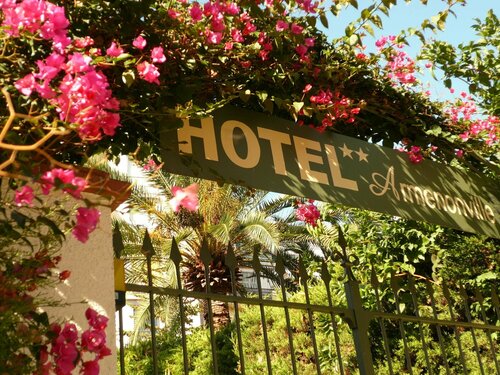 Гостиница Hôtel Armenonville в Ницце