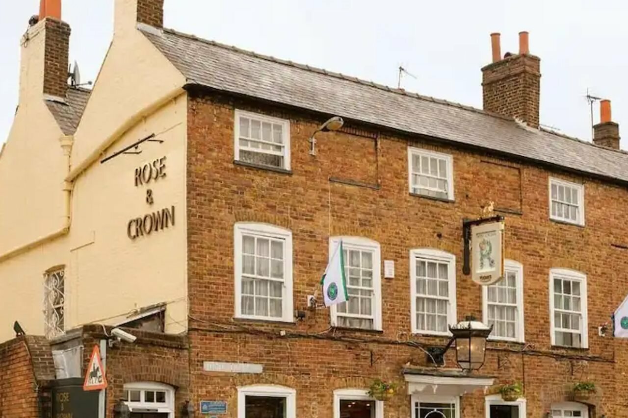 Фото The Rose & Crown Wimbledon