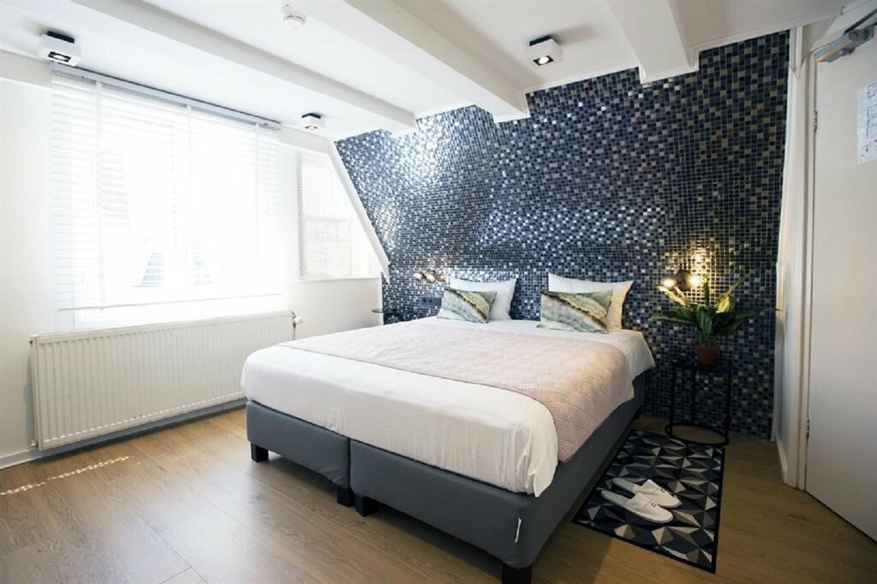 Фото Quentin Golden Bear Hotel