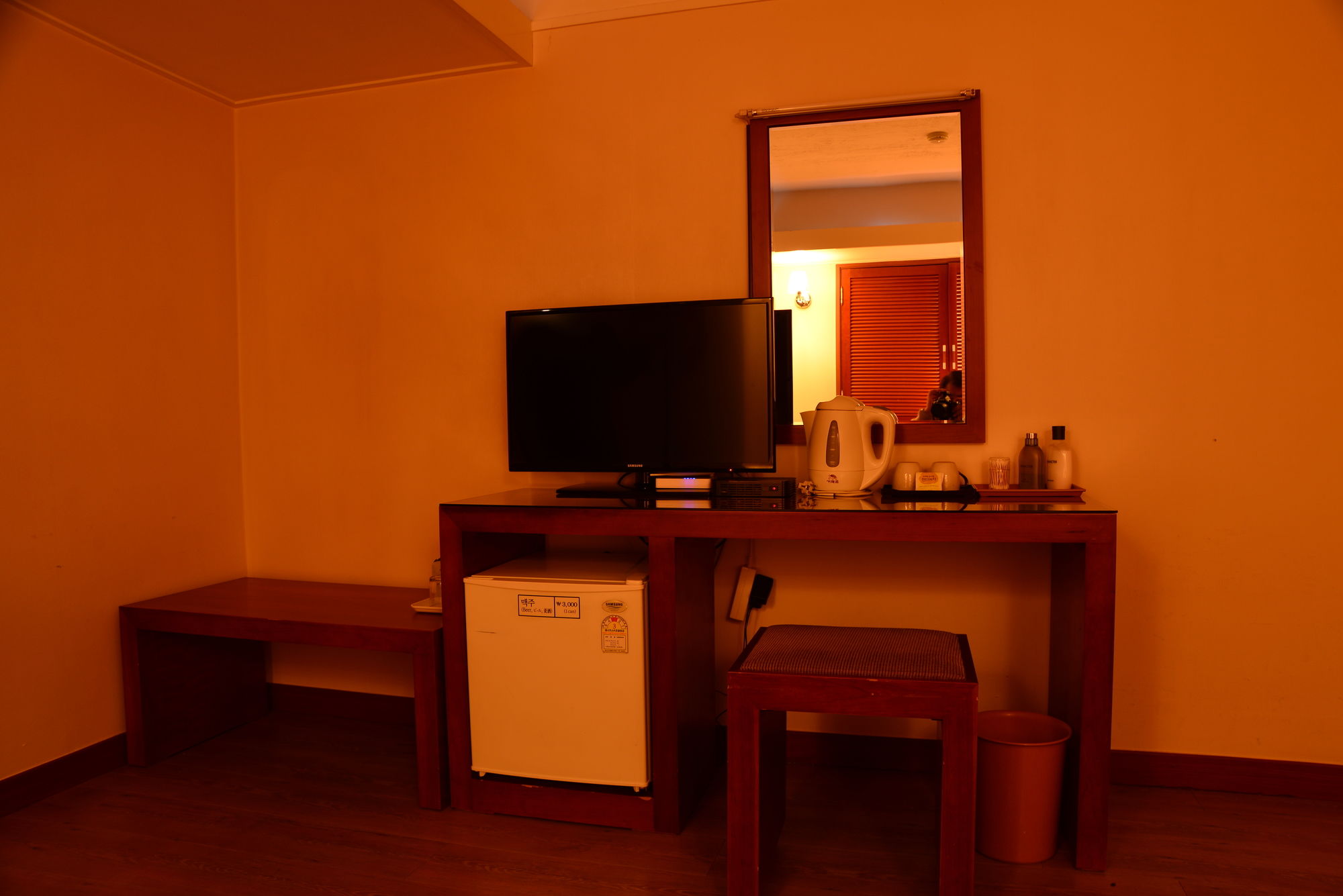 Фото New Korea Hotel