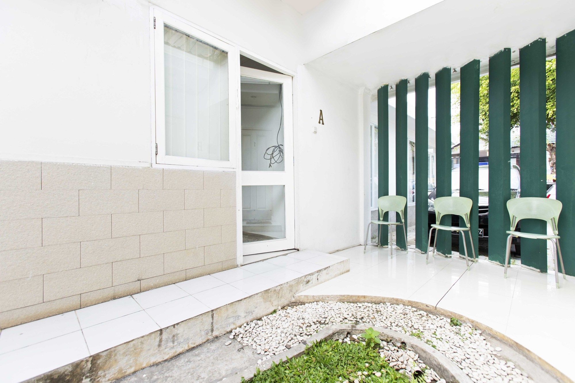 Фото RedDoorz @ Tondano Benhil