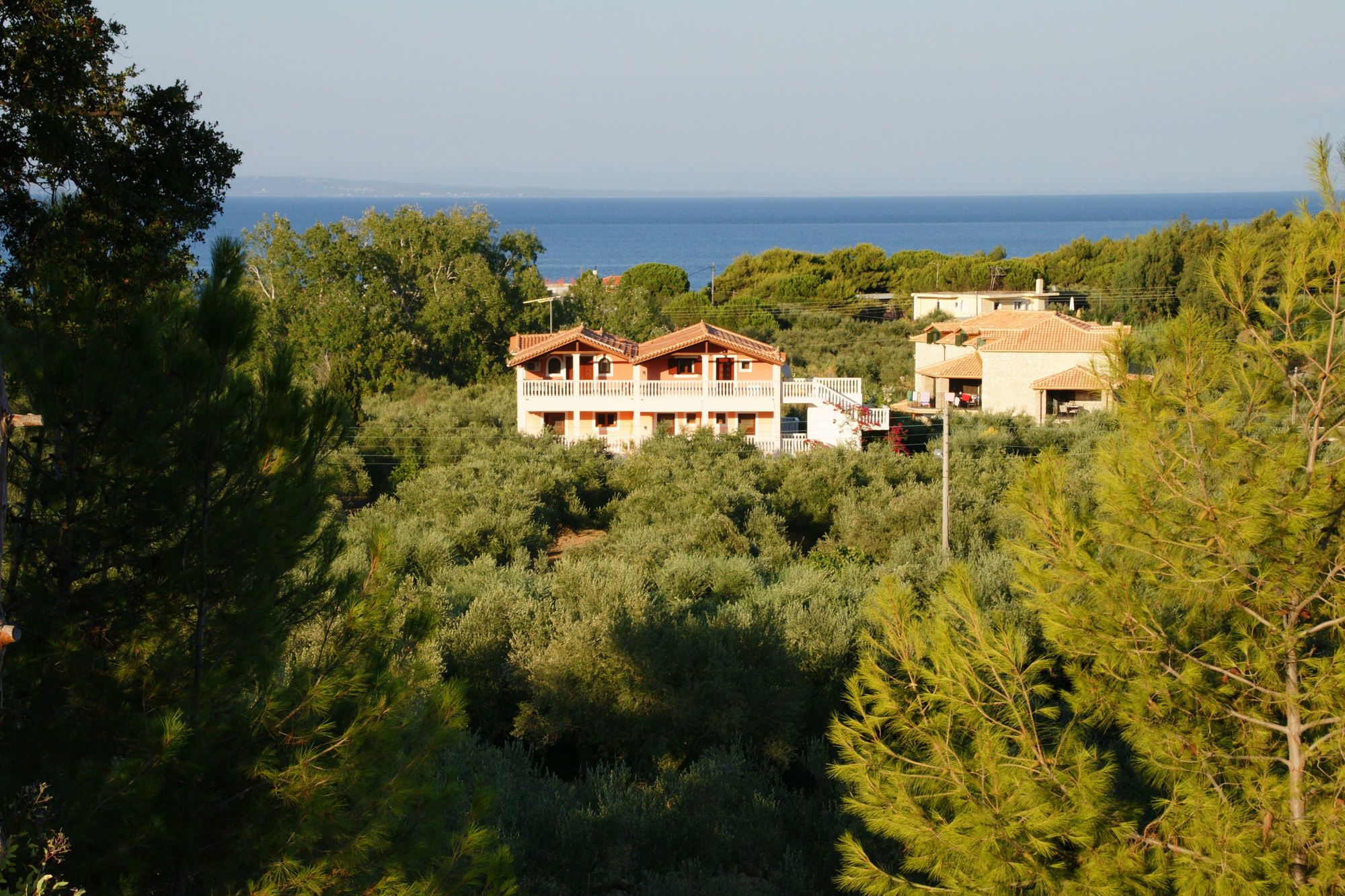 Фото Arazzo Apartments