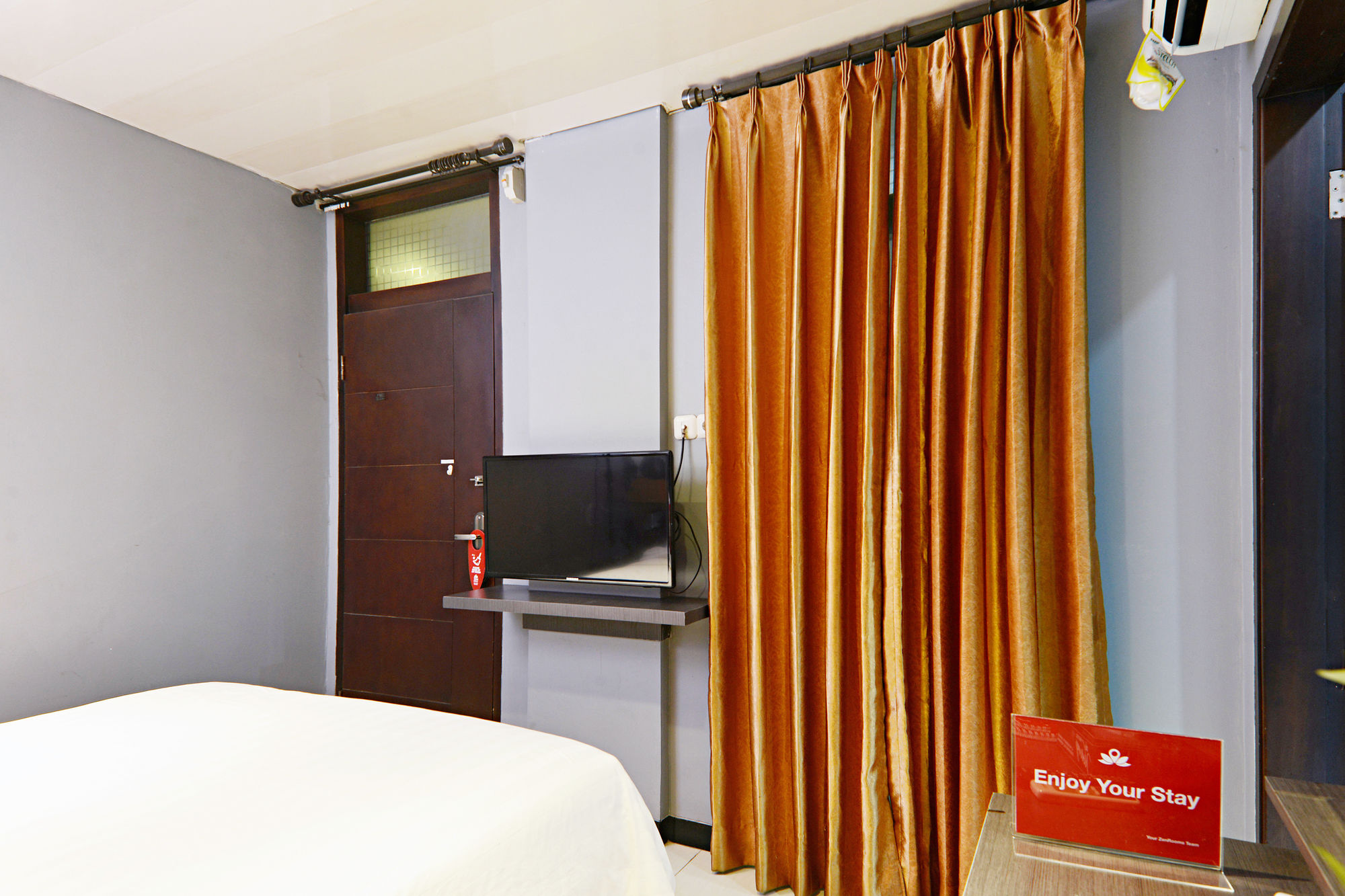 Фото Hotel Victory Bandung