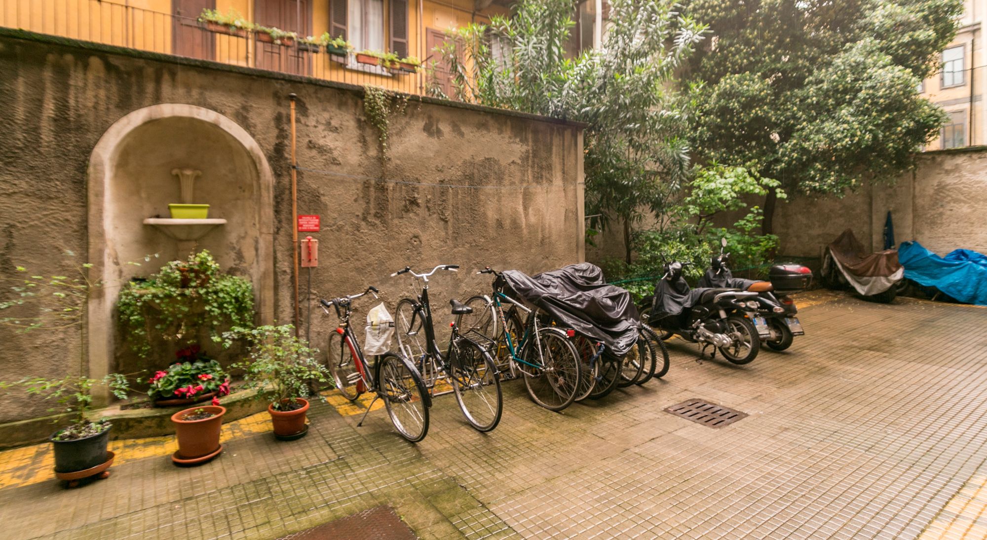 Фото NotaMi - Titty House Crocetta