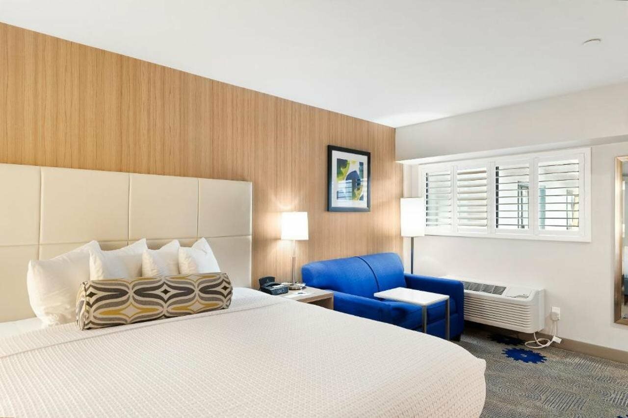 Фото Best Western Red Coach Inn