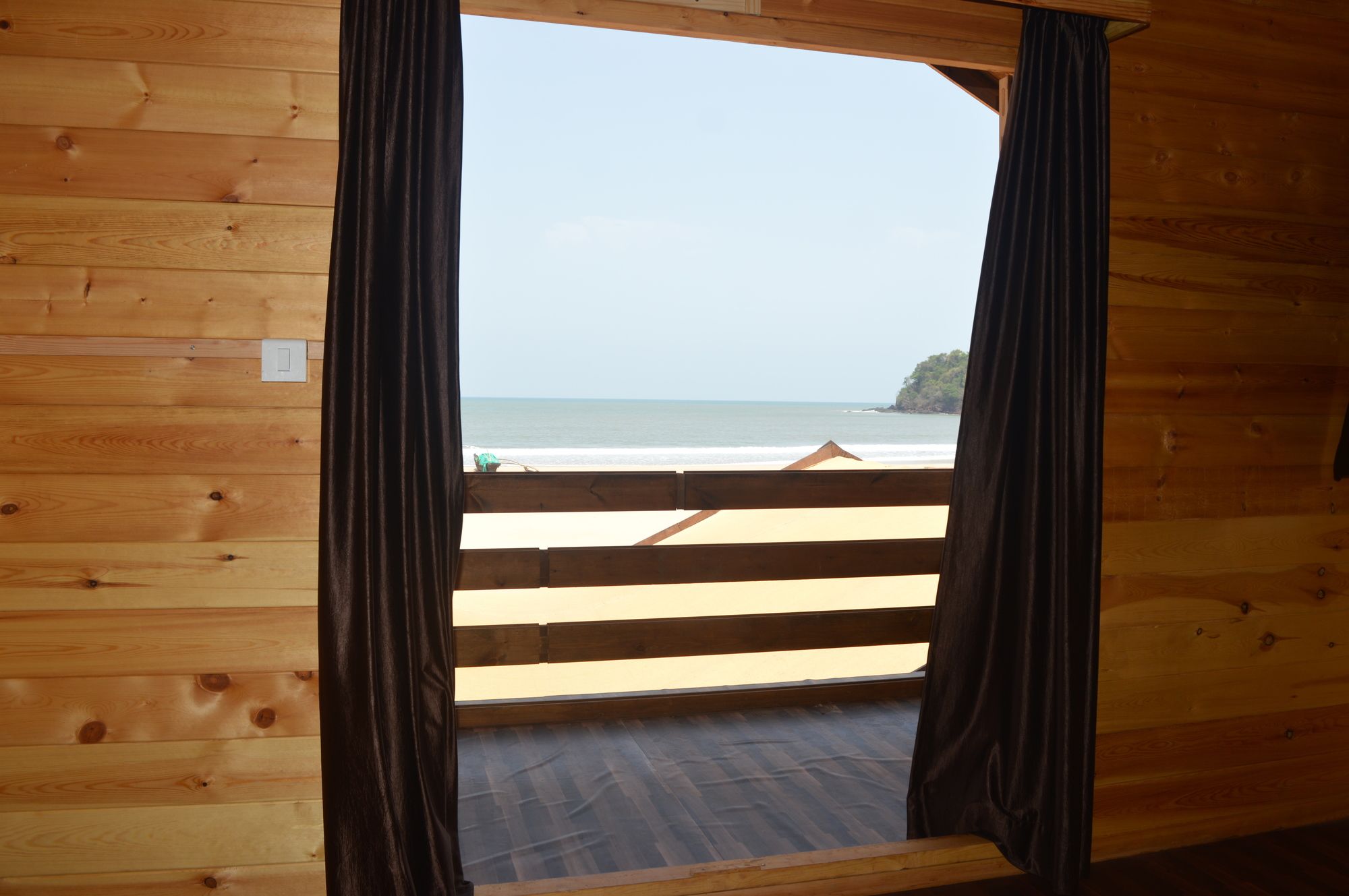 Фото Anantra Sea View Resort