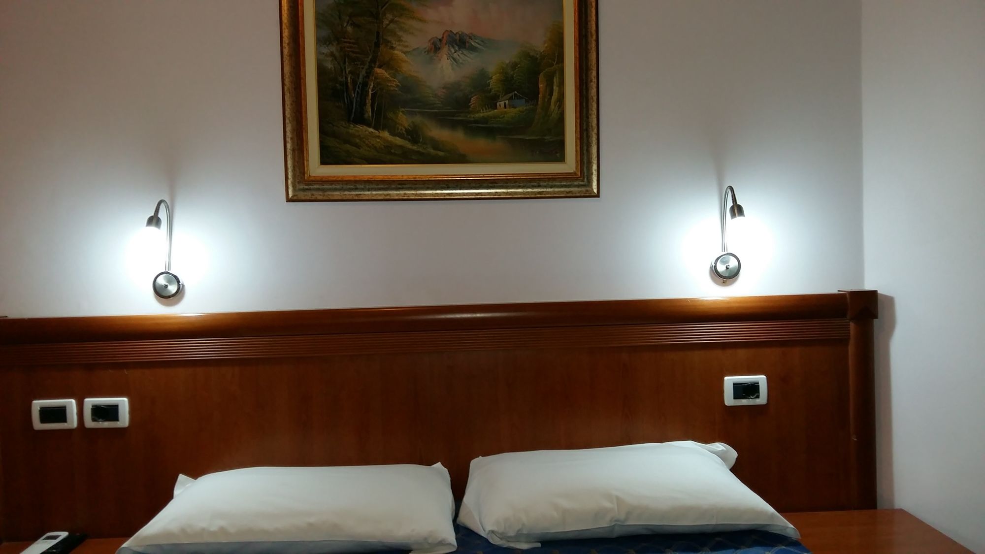 Фото Friendship Place