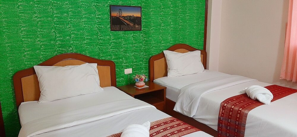 Фото Thepparat Lodge Krabi