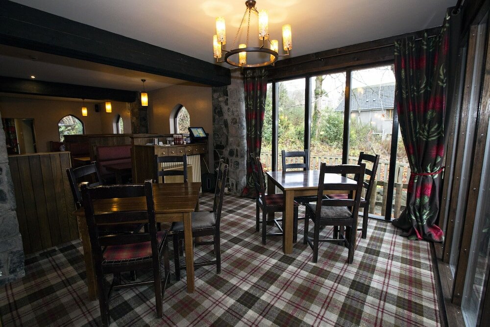 Фото The Old Mill Inn