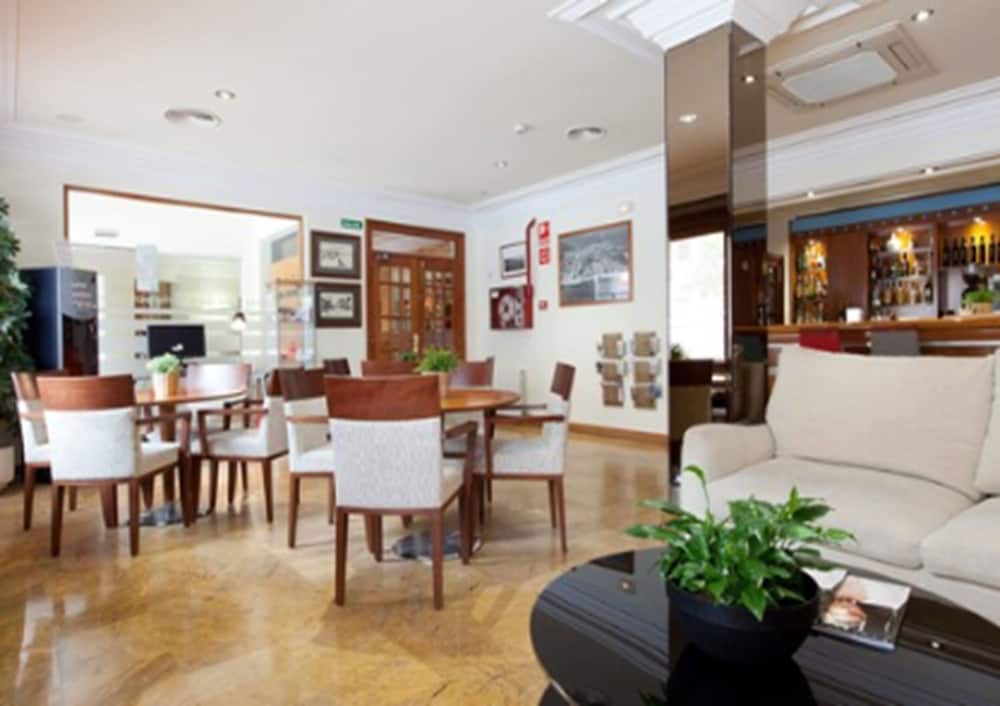 Фото Hotel Costa Blanca