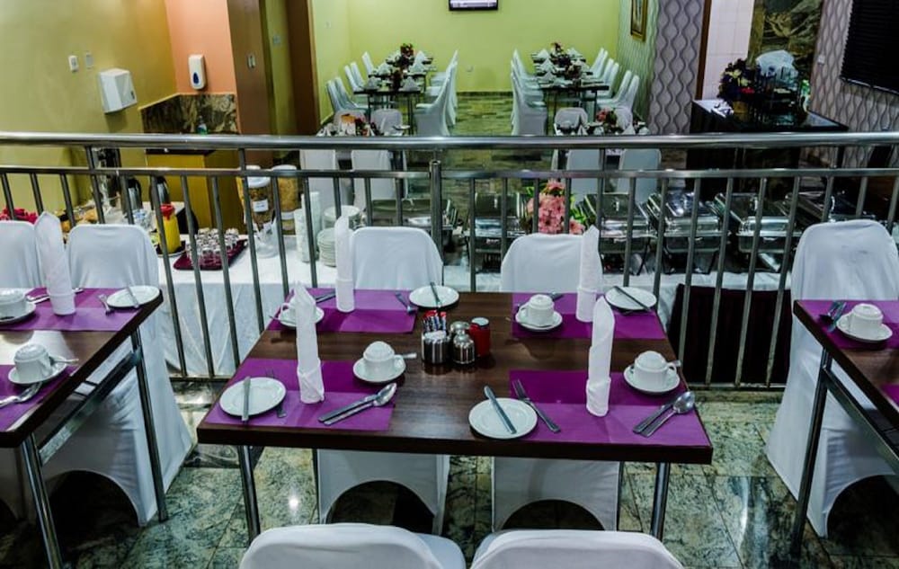 Фото 3J's Hotel Ltd