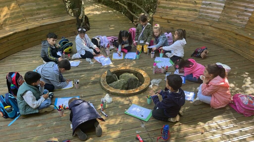 School Suadiye Barbaros Middle School, Kartepe, photo