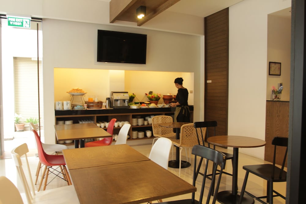 Фото Metz Pratunam Hotel