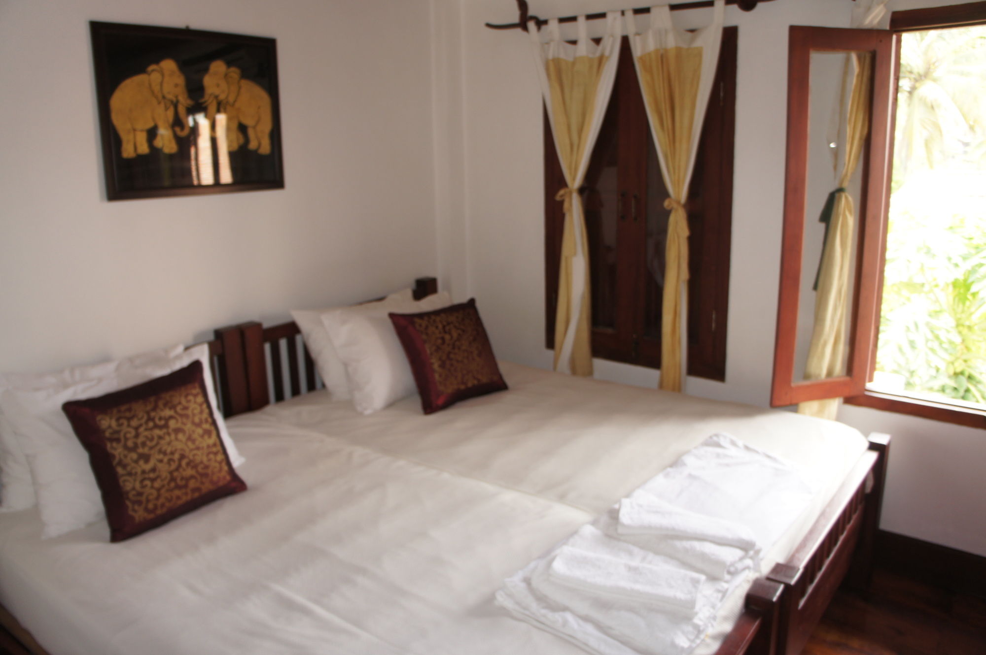 Фото Pangkham Lodge Hotel