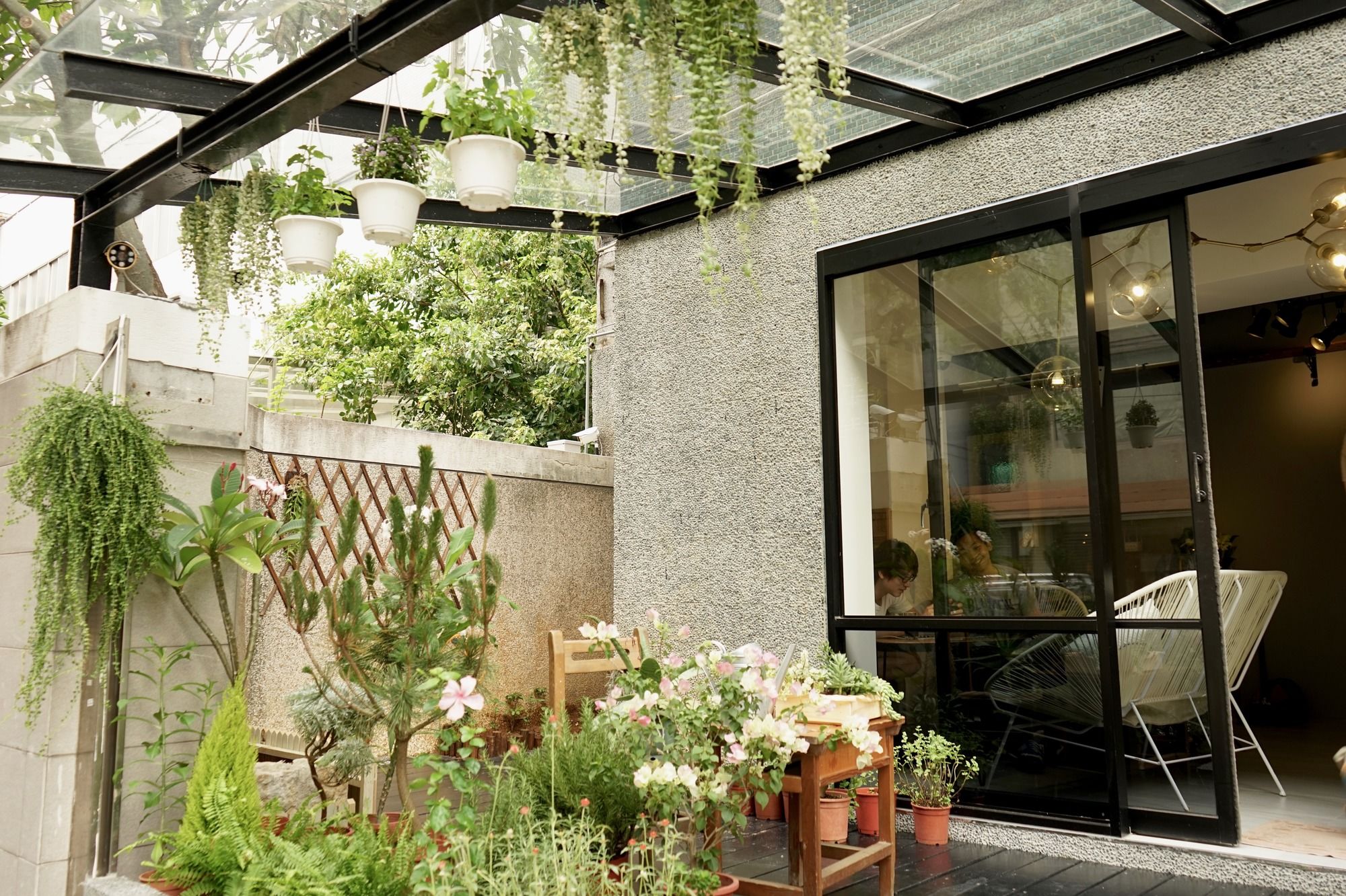 Фото Nihao Cafe Hotel