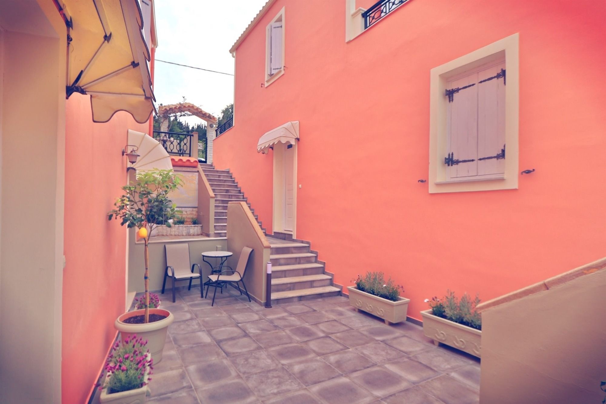Фото Fiscardo Studios