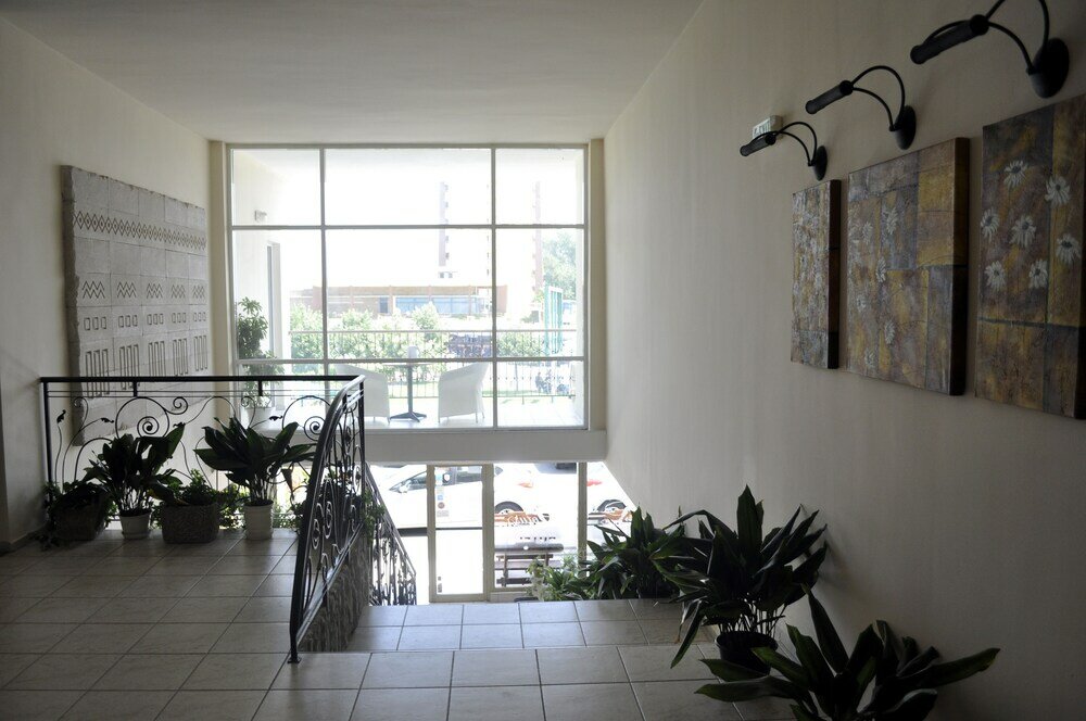 Фото Hotel Lotus