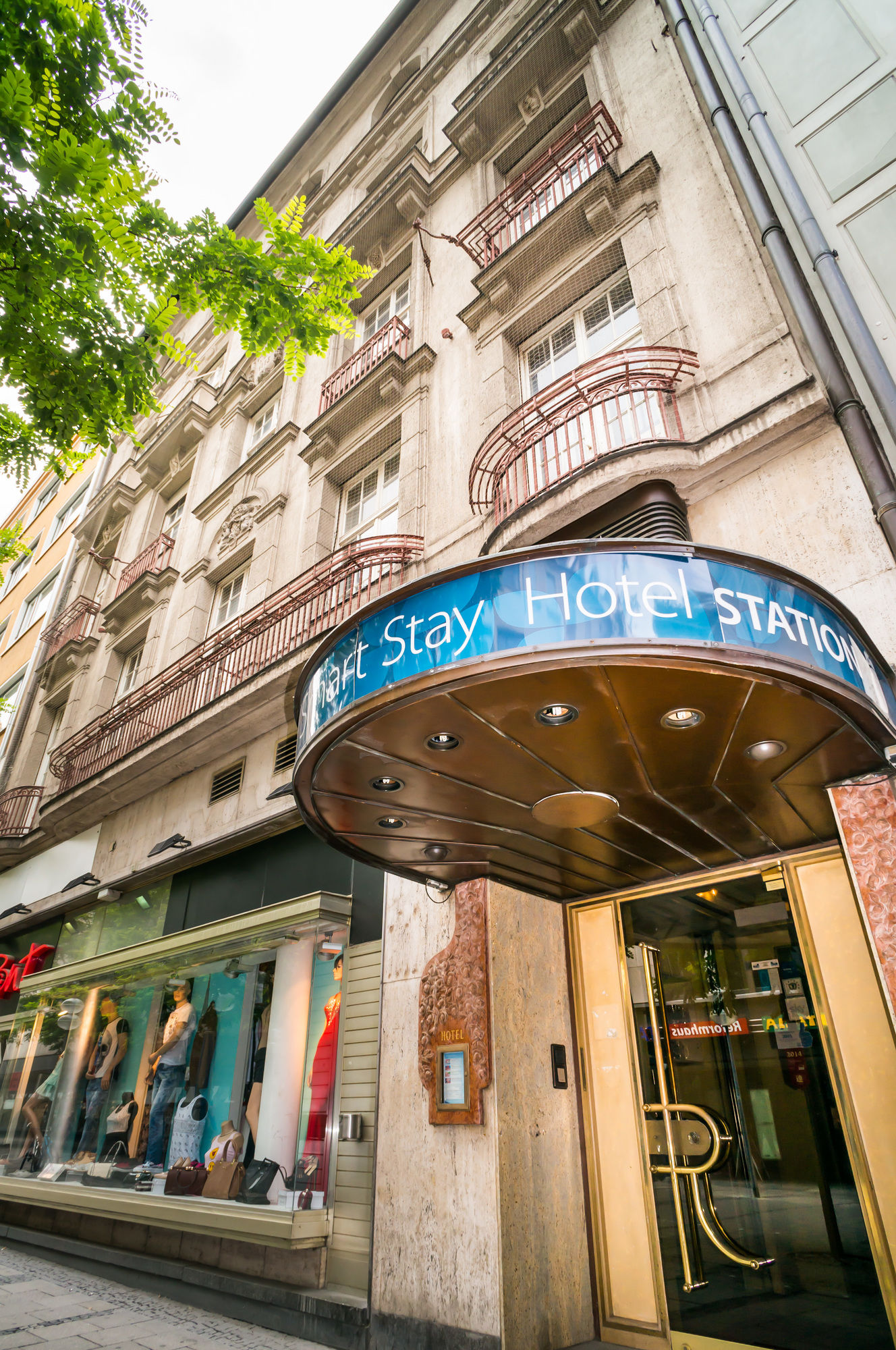 Фото отеля 1