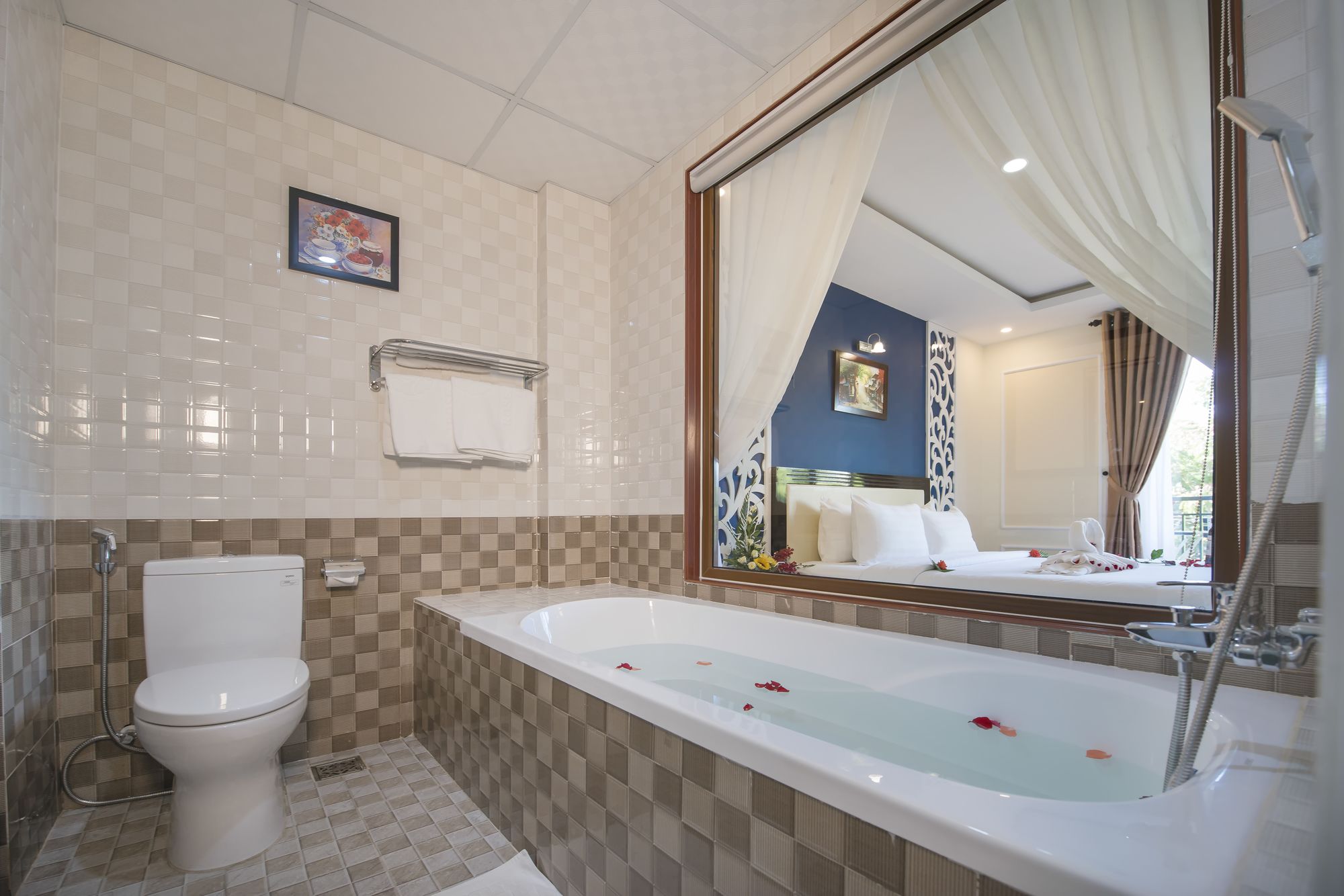 Фото Hoi An Rose Garden Hotel