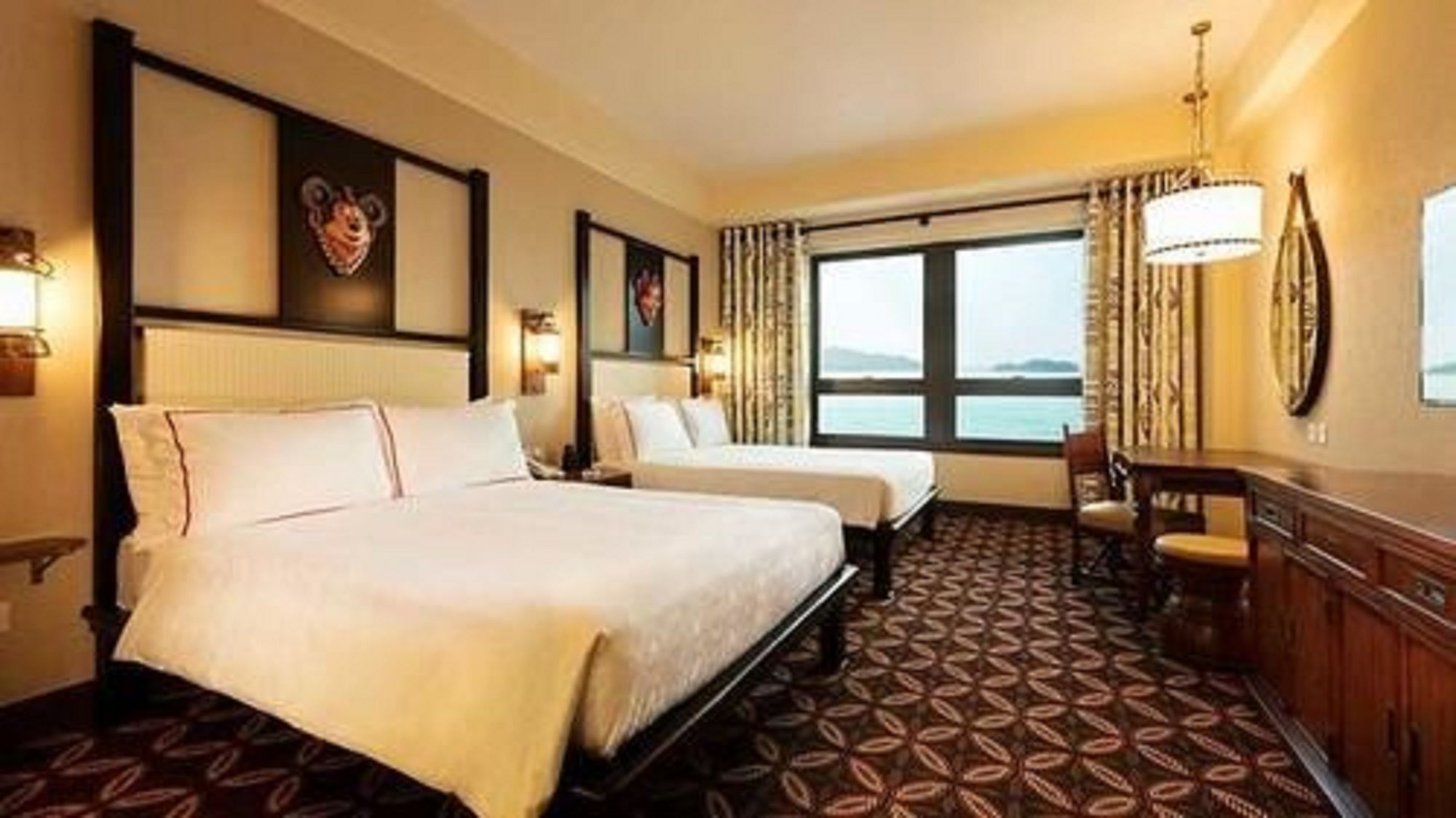 Фото Disney Explorers Lodge