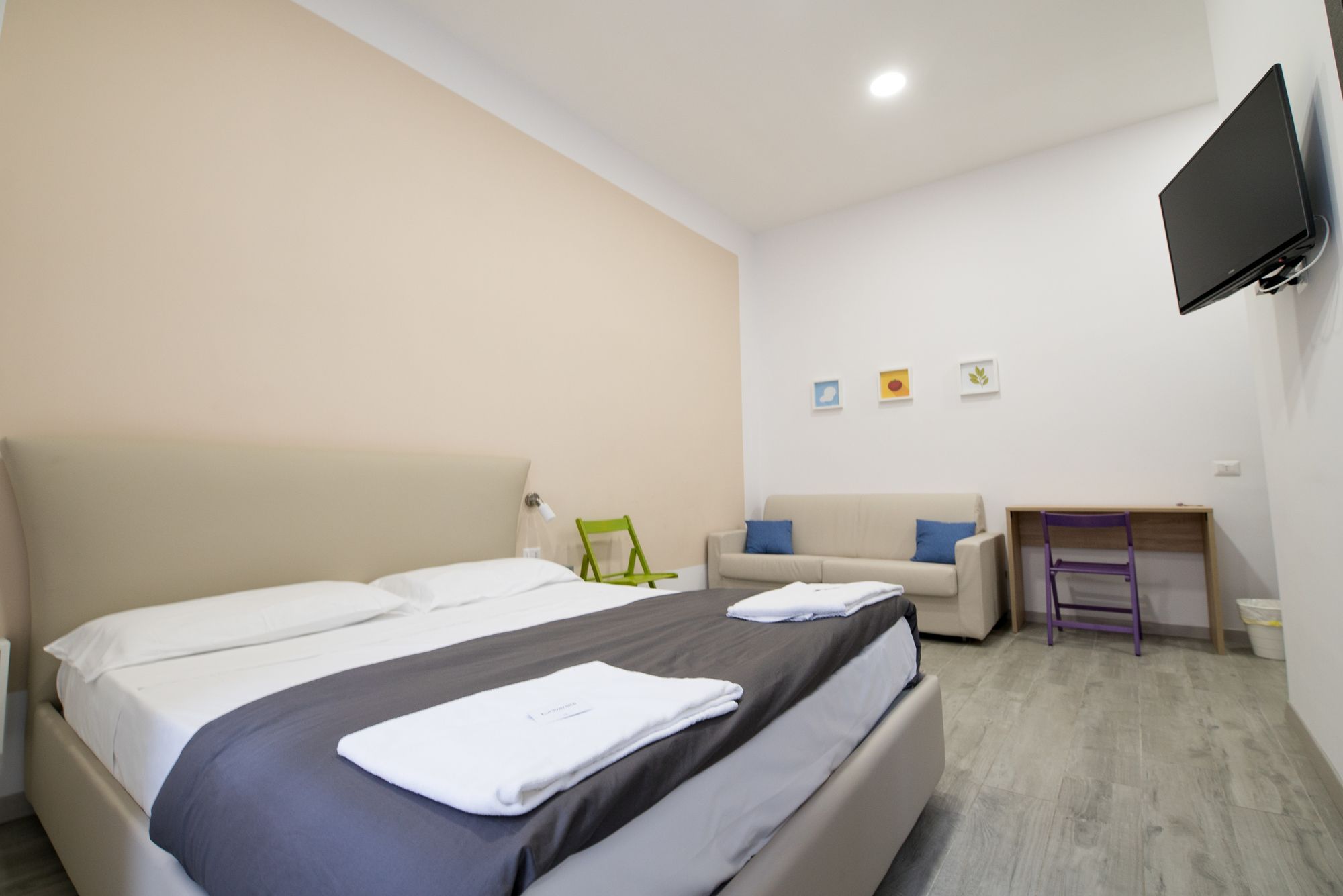 Фото отеля 2