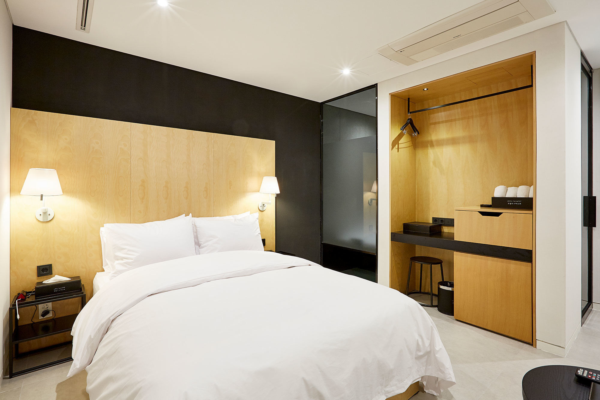 Фото Hotel The Artist Yeoksam