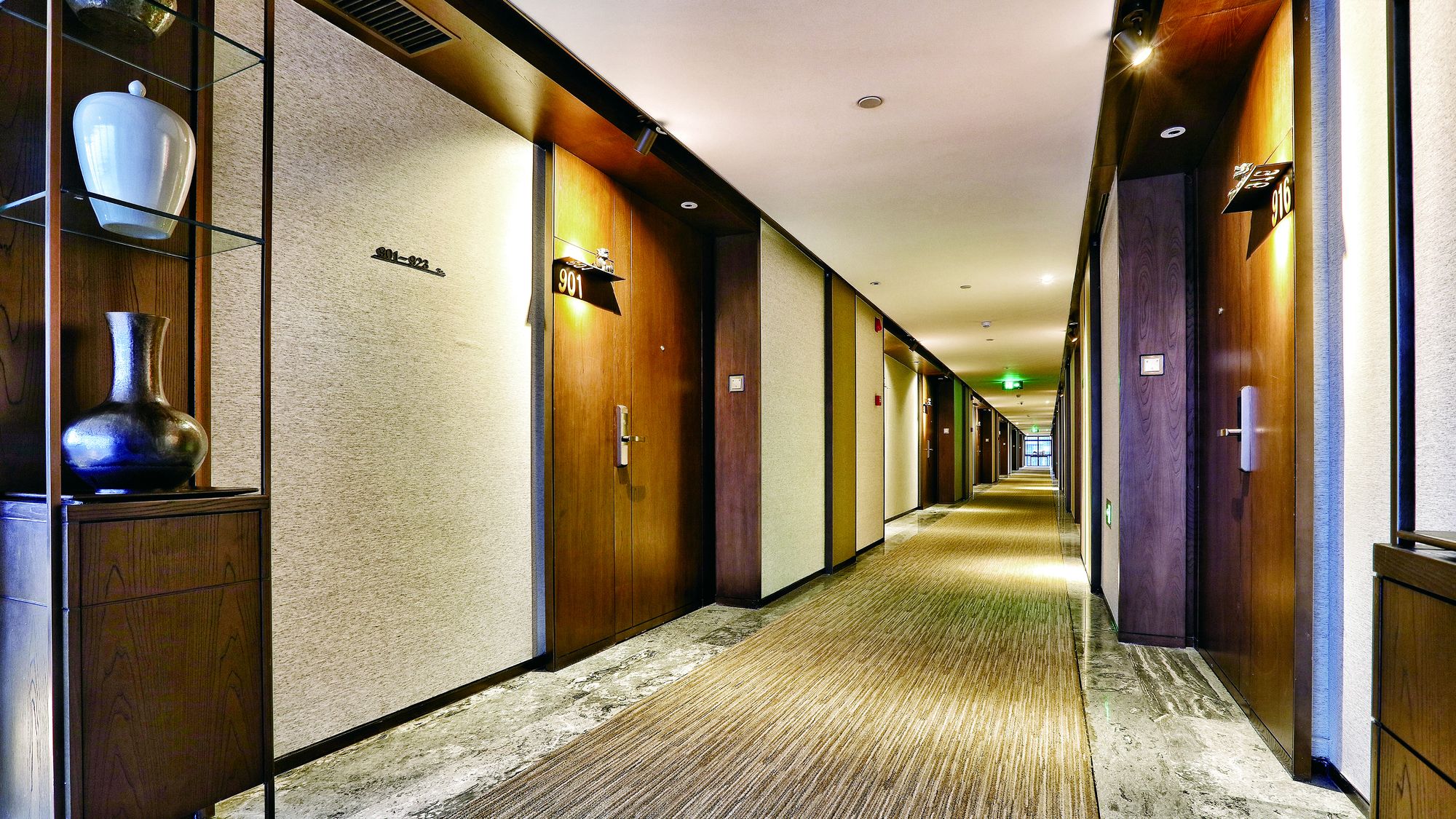 Фото Hotel Indigo Dali Erhai