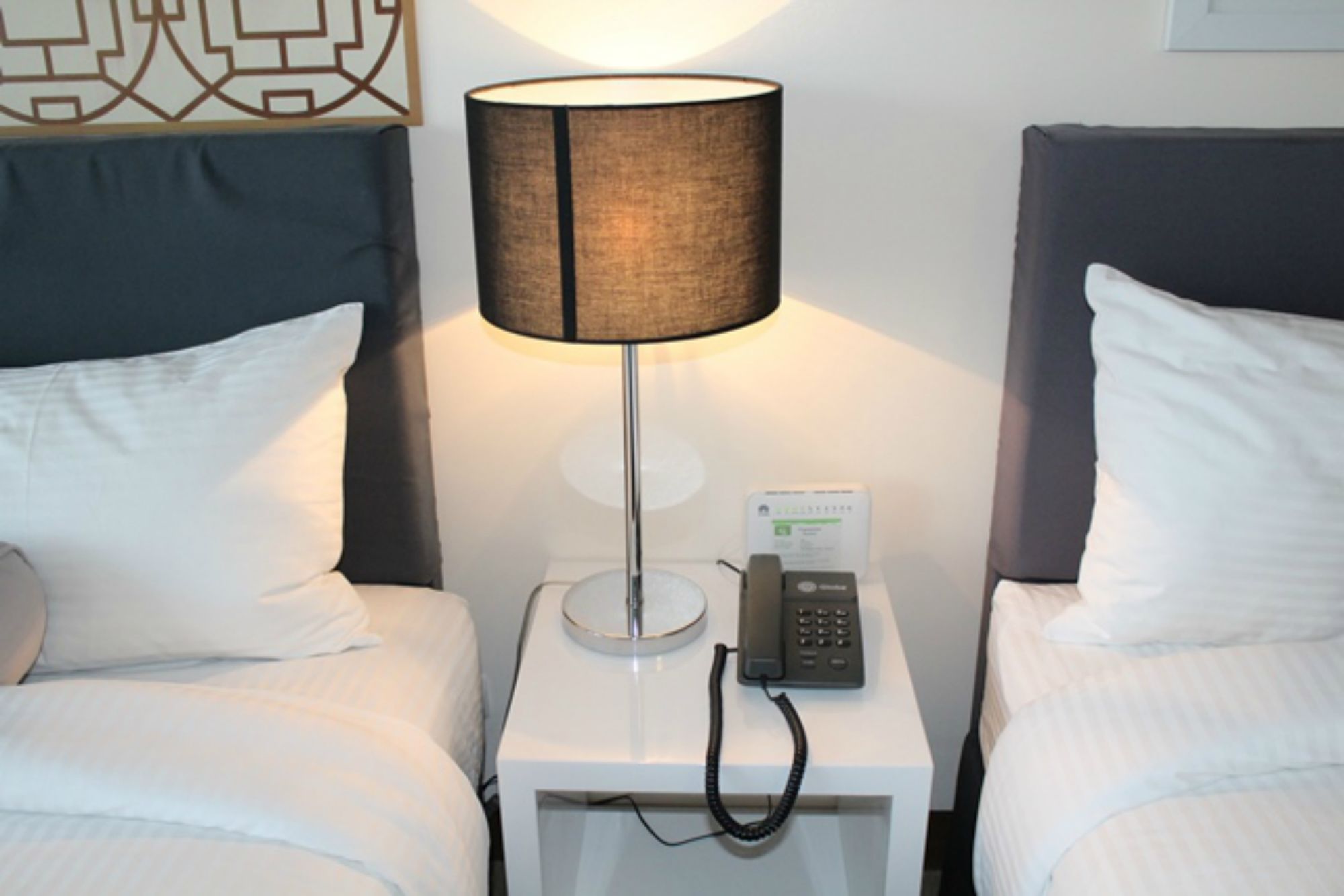 Фото CSuites at Two Central Residences