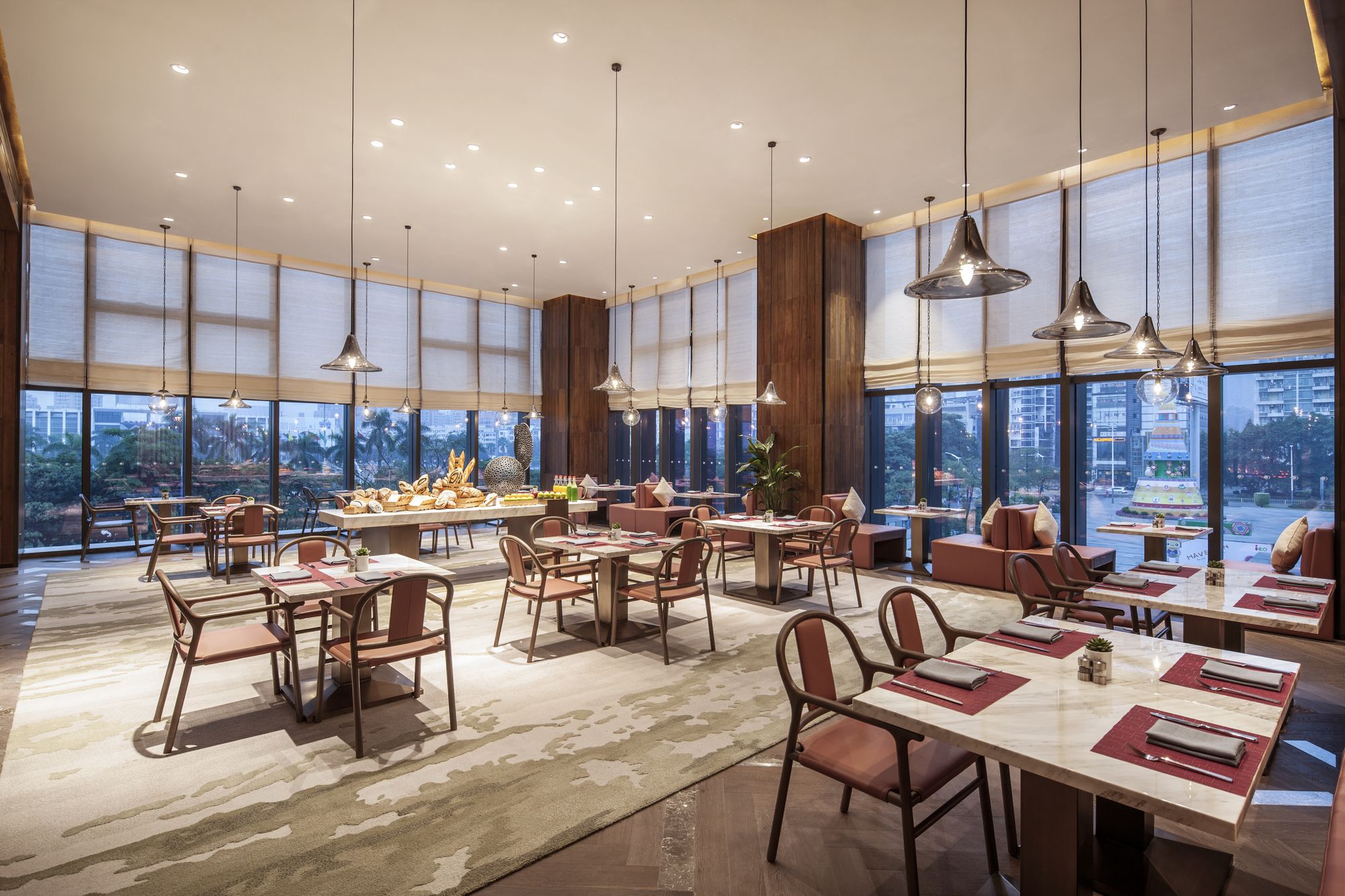Фото DoubleTree by Hilton Hotel Shenzhen Longhua