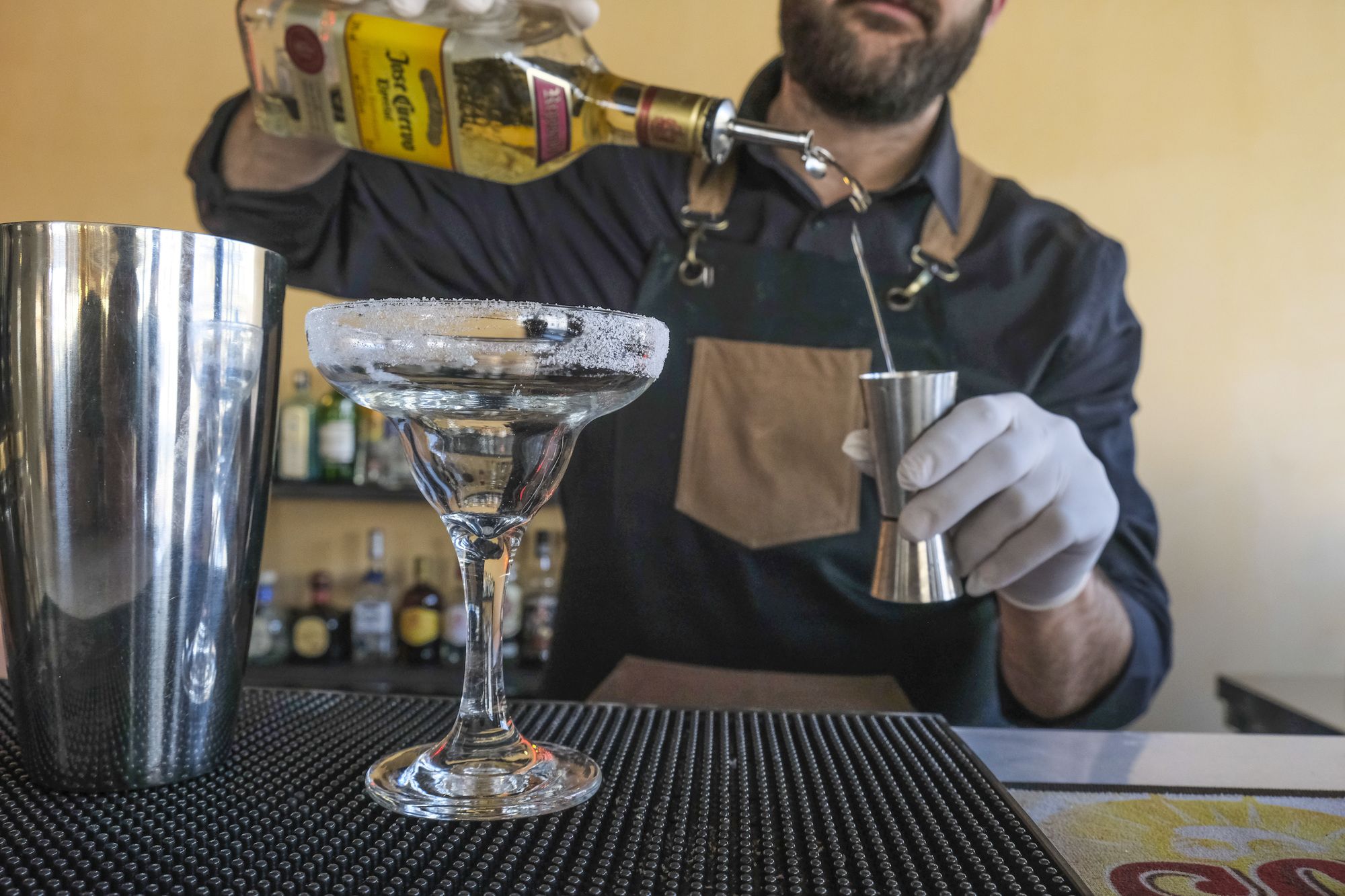 Фото Lotus Center Apartments