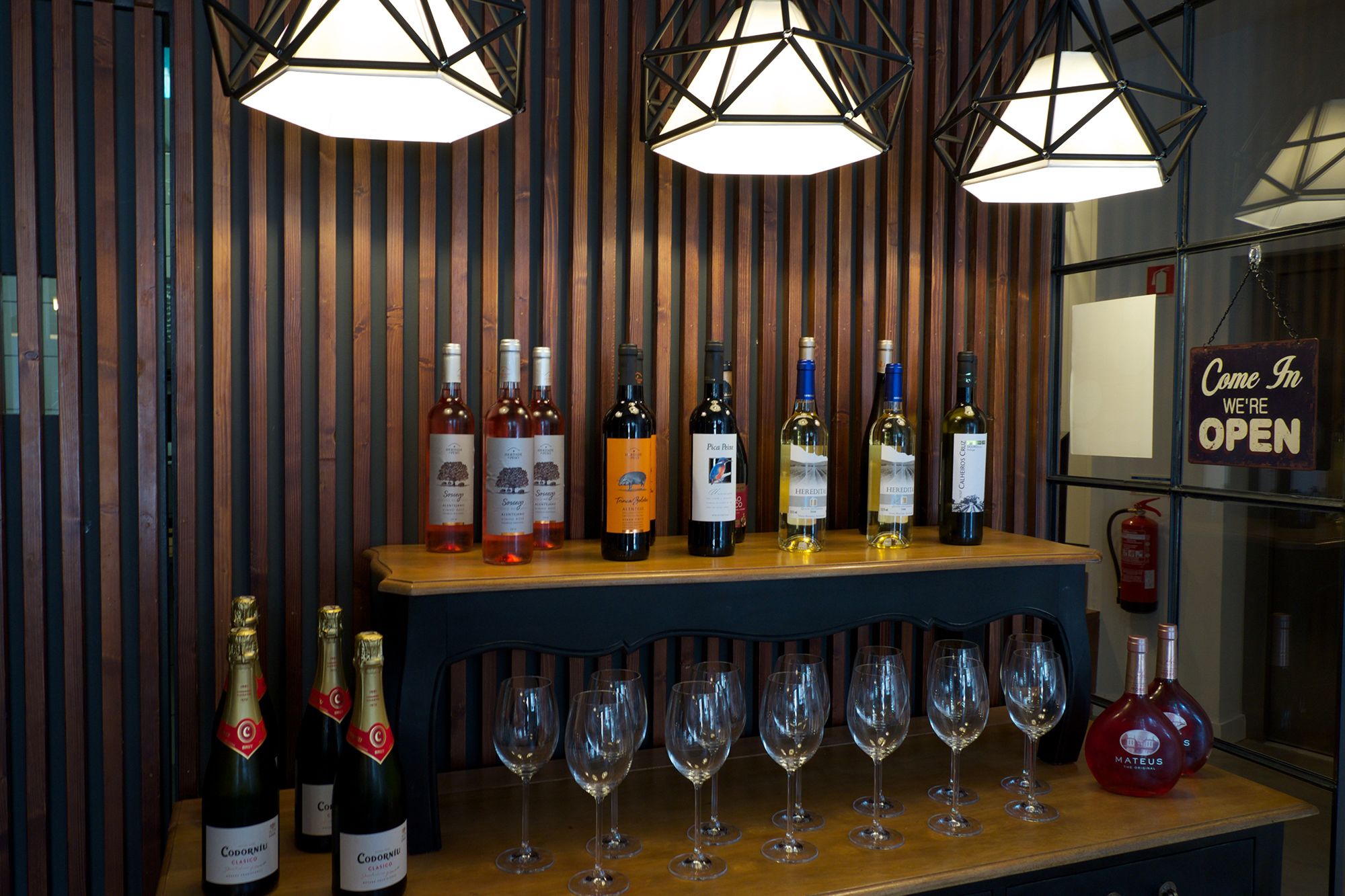 Фото Hotel Dalma Old Town