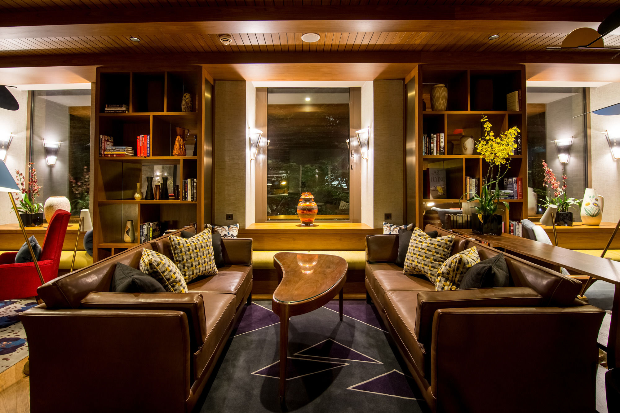 Фото Devonshire Club & Hotel