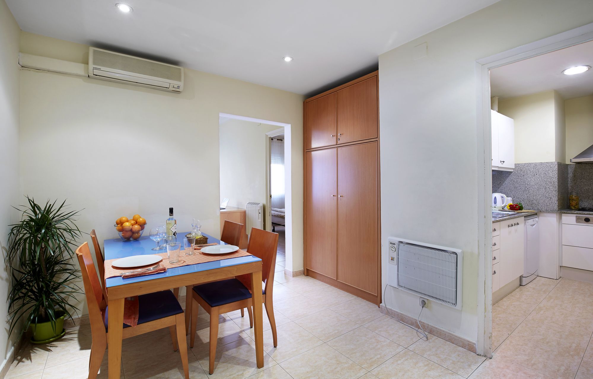 Фото AinB Diagonal Francesc Macia Apartments