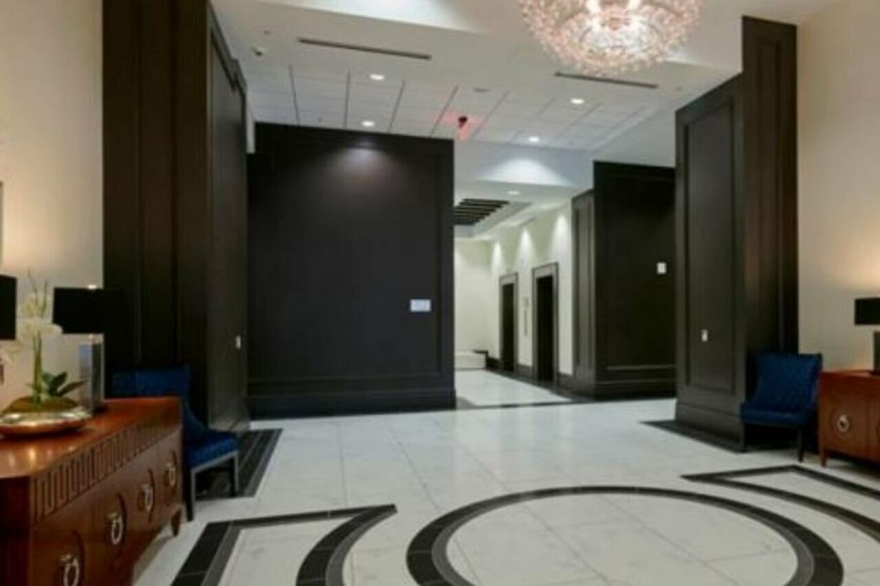 Фото Embassy Suites Louisville Downtown