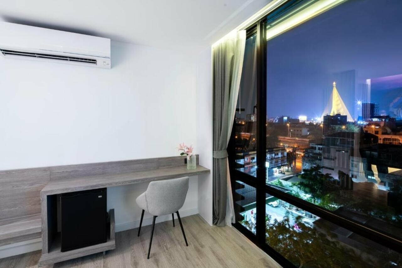 Фото Amarin Hotel Rama 8