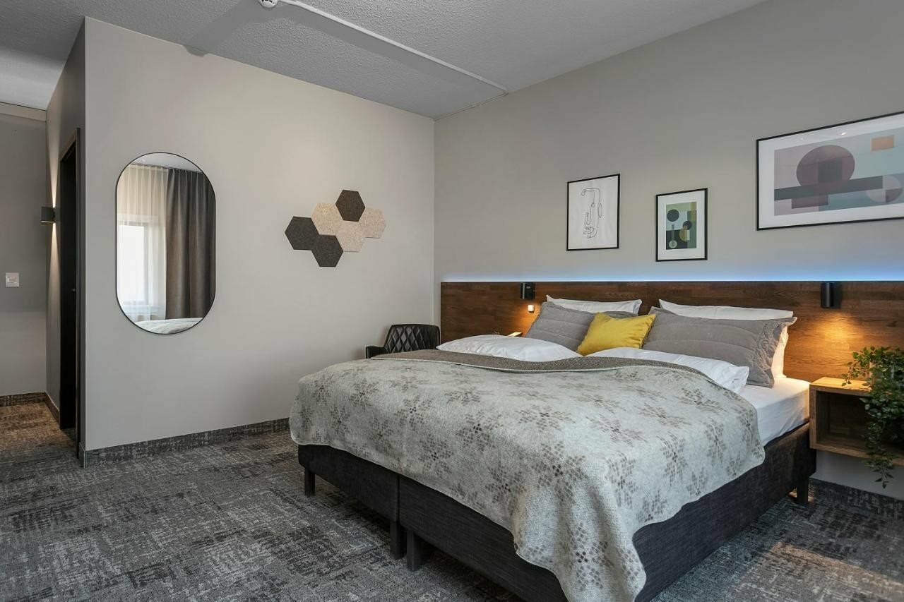 Фото Konvin Hotel by Reykjavik Keflavik Airport